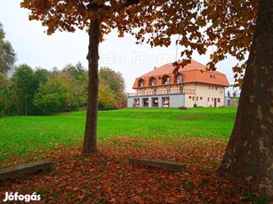 Természet közelben eladó 15 szobás vendégház!