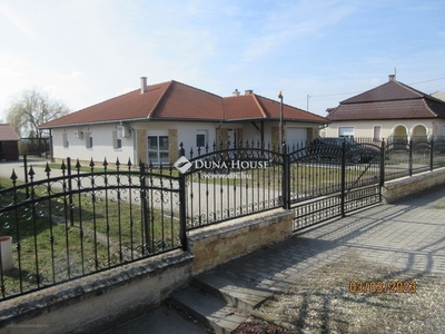 Délegyháza, ingatlan, ház, 195 m2, 139.000.000 Ft