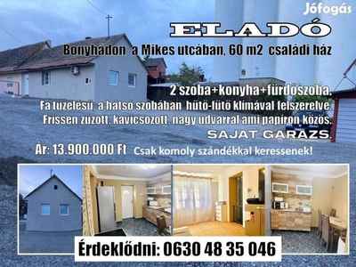 Bonyhádon Családiház eladó