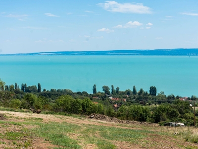 Révfülöpön lélegzetelállító balatoni panorámás telek eladó! - Révfülöp, Veszprém - Telek, föld