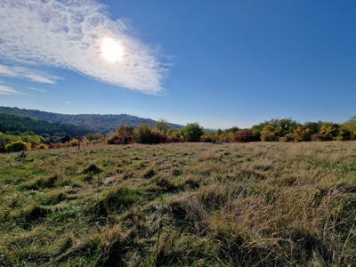 Eladó telek - Vác