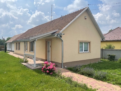 Kisvarsány, Dunavarsány, ingatlan, ház, 135 m2, 500.000 Ft