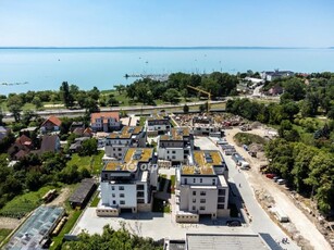 Eladó téglalakás Balatonkenese, 1. emelet