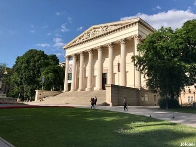 Nemzeti Múzeum mögött, 107nm-es, 2. emeleti lakás eladó! - VIII. kerület, Budapest - Lakás