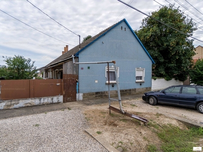 Eladó családi ház - Tolna, Rákóczi utca 30.