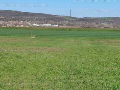 Eladó lakóövezeti telek - Lőrinci, Damjanich utca