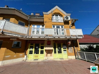 Eladó utcai bejáratos üzlethelyiség - Zalaegerszeg, Jákum Ferenc utca