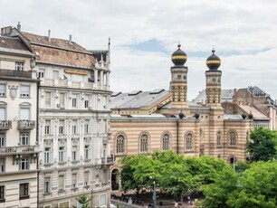 Eladó téglalakásBudapest, V. kerület