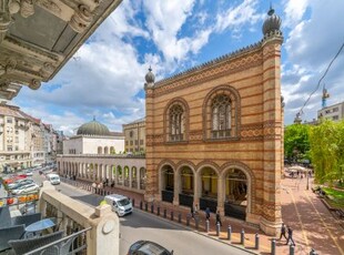 Kiadó Lakás, Budapest 7 kerület Zsinagógára néző butique lakás