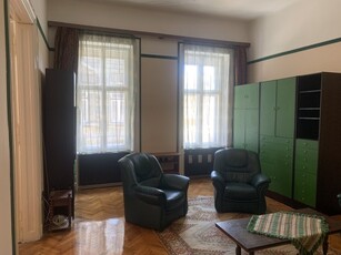 Kiadó téglalakás, albérlet Budapest, VI. kerület, Paulay Ede utca, 1. emelet