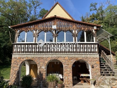 Eladó Ház, Fejér megye Pákozd Panorámás ház az erdő szélén