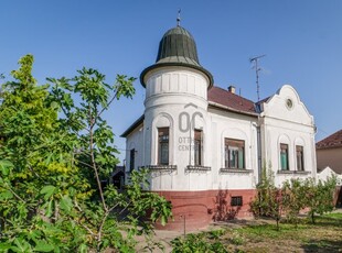 Eladó családi ház Szeged