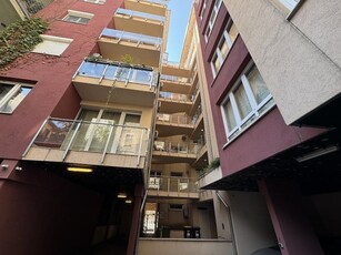 Eladó téglalakás Budapest, VI. kerület, Szív utca 61, 1. emelet