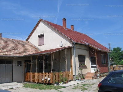 Eladó családi ház - Marcali, Városközpont