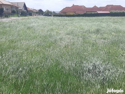 Cserszegtomaj központjában osztható építési telek