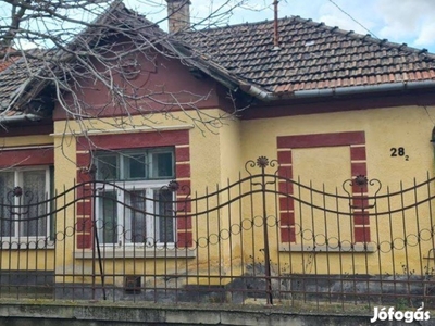 Eladó családi ház Rákosligeten/XVII. kerületben