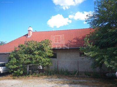 Gyón, Dabas, ingatlan, ház, 180 m2, 59.990.000 Ft