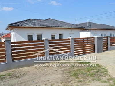 újépítésű, Kiskunlacháza, ingatlan, ház, 88 m2, 44.900.000 Ft