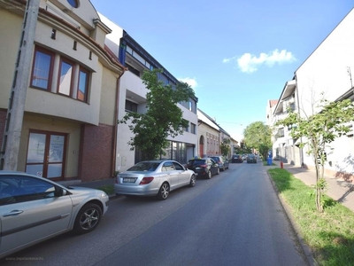 Belváros, Debrecen, ingatlan, lakás, 48 m2, 48.000.000 Ft