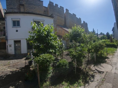 Eladó téglalakás Budapest, X. kerület, Ligettelek, Ónodi utca, földszint