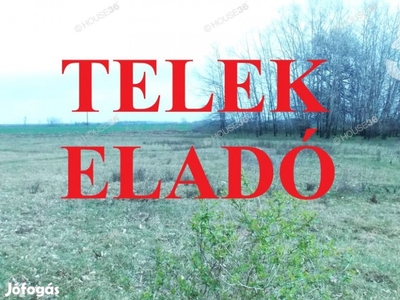 Kecskeméten főút mellett külterületi telek eladó