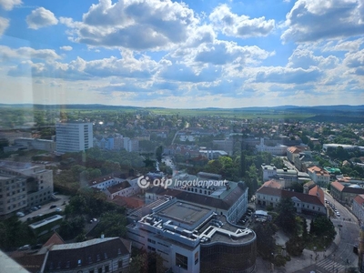 Veszprém, ingatlan, lakás, 346 m2, 175.000.000 Ft