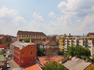 Eladó téglalakás Budapest, VIII. kerület, Teleki László tér, 4. emelet