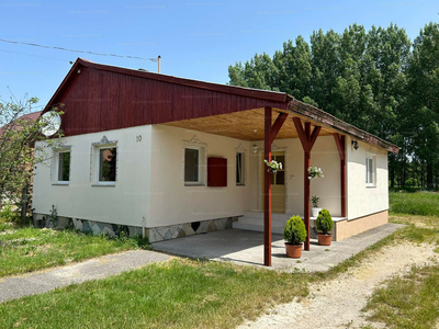 Eladó családi ház - Győrszemere, Bakonyér utca