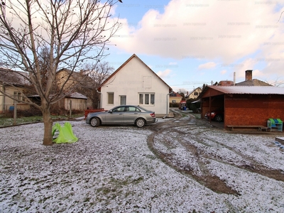 Eladó családi ház - Üllő, Dózsa György utca