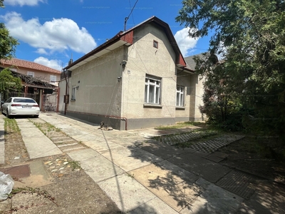 Eladó családi ház - XVI. kerület, Sasvár utca