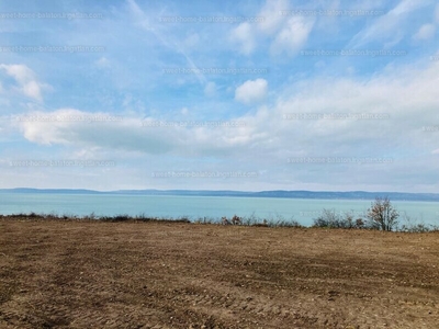 Eladó lakóövezeti telek - Balatonföldvár, Magaspart