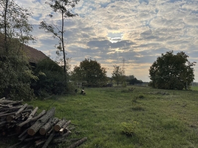 Eladó lakóövezeti telek - Nyáregyháza, Pest megye