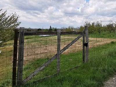 Eladó üdülőövezeti telek - Környe, Komárom-Esztergom megye