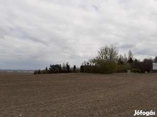 Eladó Telek, Balatonakarattya