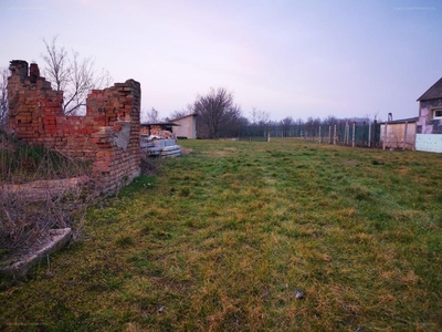 Balatonszabadi, ingatlan, telek, 11.900.000 Ft