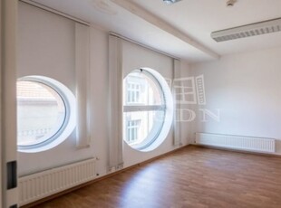 Kiadó irodaBudapest, VIII. kerület, B kat. Irodaház III.em 614 m² iroda, 3. emelet