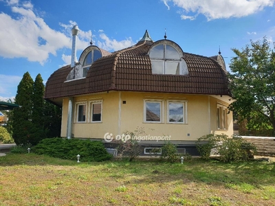 Balassagyarmat, ingatlan, ház, 900 m2, 138.000.000 Ft