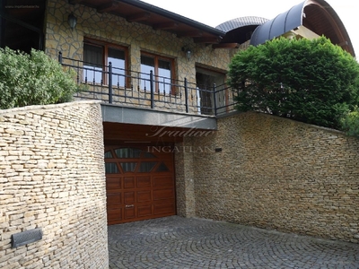 Győrújbarát, ingatlan, ház, 180 m2, 245.000.000 Ft