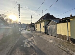 Eladó családi ház Budaörs, Uzsoki köz