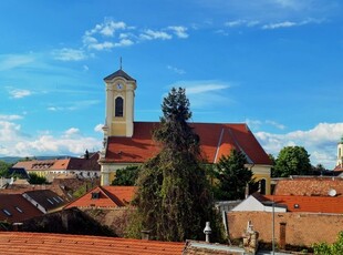 Eladó téglalakásSzentendre, Tetőtér