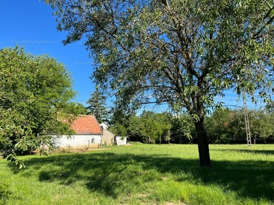 Eladó családi ház - Cserszegtomaj, Központ