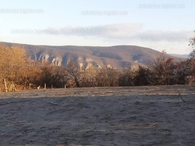 Eladó lakóövezeti telek - Esztergom, Hármasszikla utca