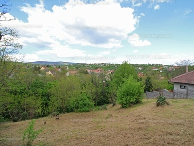 Eladó lakóövezeti telek - Pécs, Makra dűlő