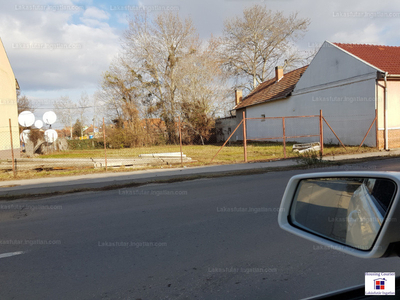 Eladó lakóövezeti telek - Szeged, Széksósi út