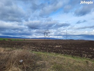 Építési telek Nagyrédén------Csak 7 km-re az M3-as autópályától, karny