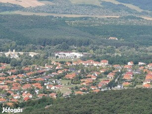 Piliscsabán panorámás kert befektetés