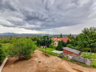 Eladó családi házBudakalász