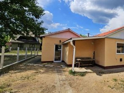 Eladó Ház, Pest megye Kóka Azonnal költözhető nappali + 2 szobás ház