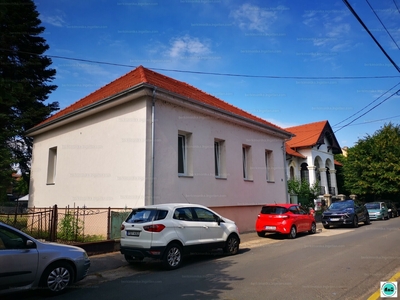 Eladó családi ház - Keszthely, Balatonpart