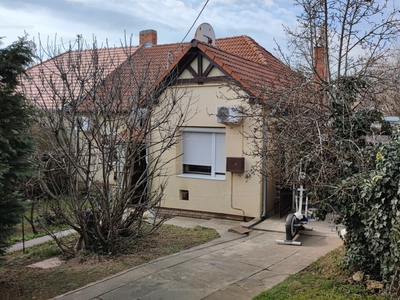 Eladó családi ház - Pécs, Gém utca